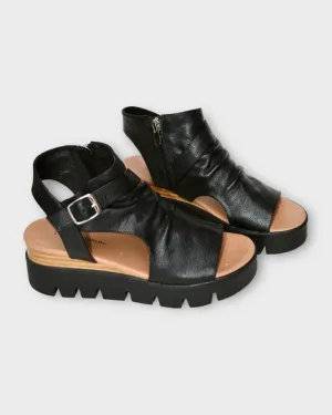 Django and Juliette Rufuss Sandal  - Black