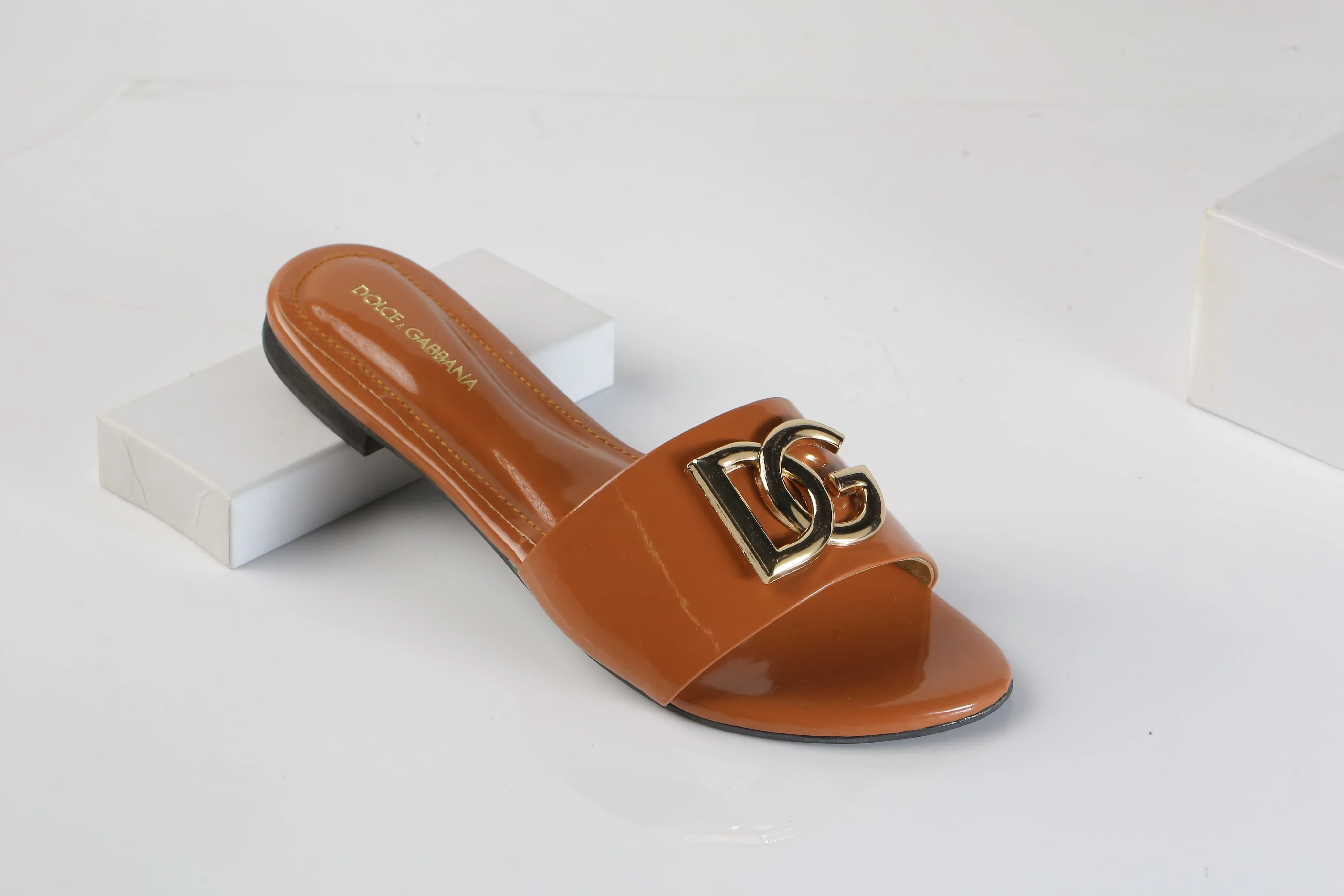 DOLCE & GABBANA SLIDE SANDALS - BROWN