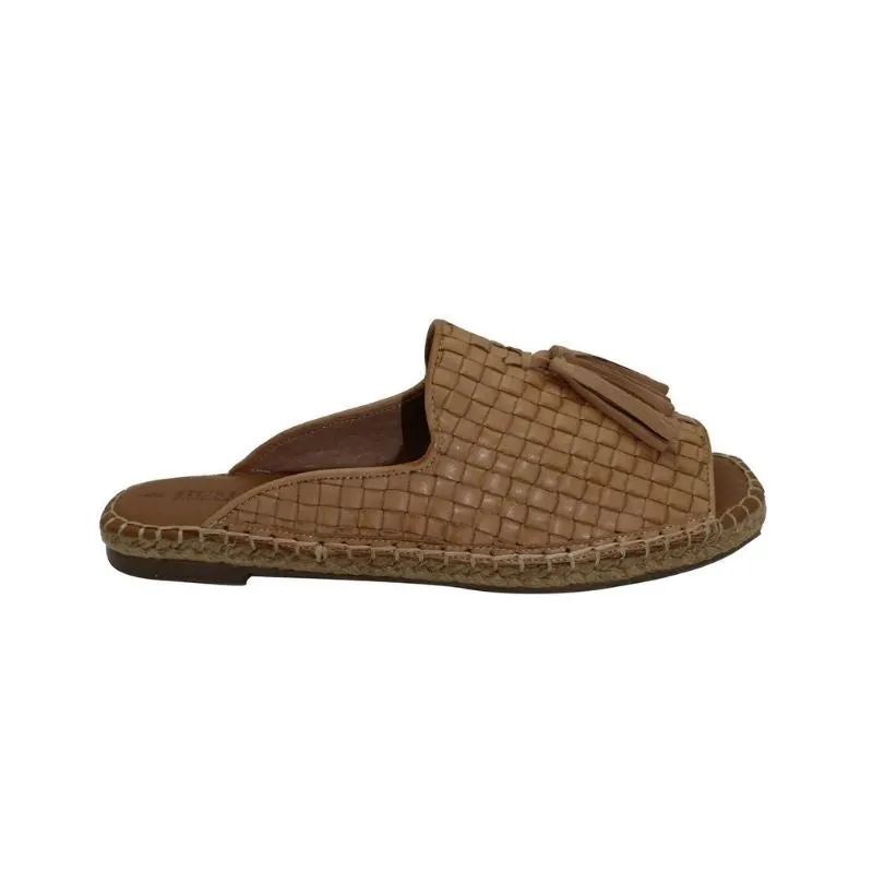 Human Premium Villa Slide