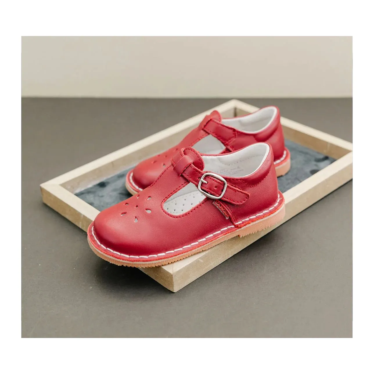Joy T-Strap MJ Red - 751