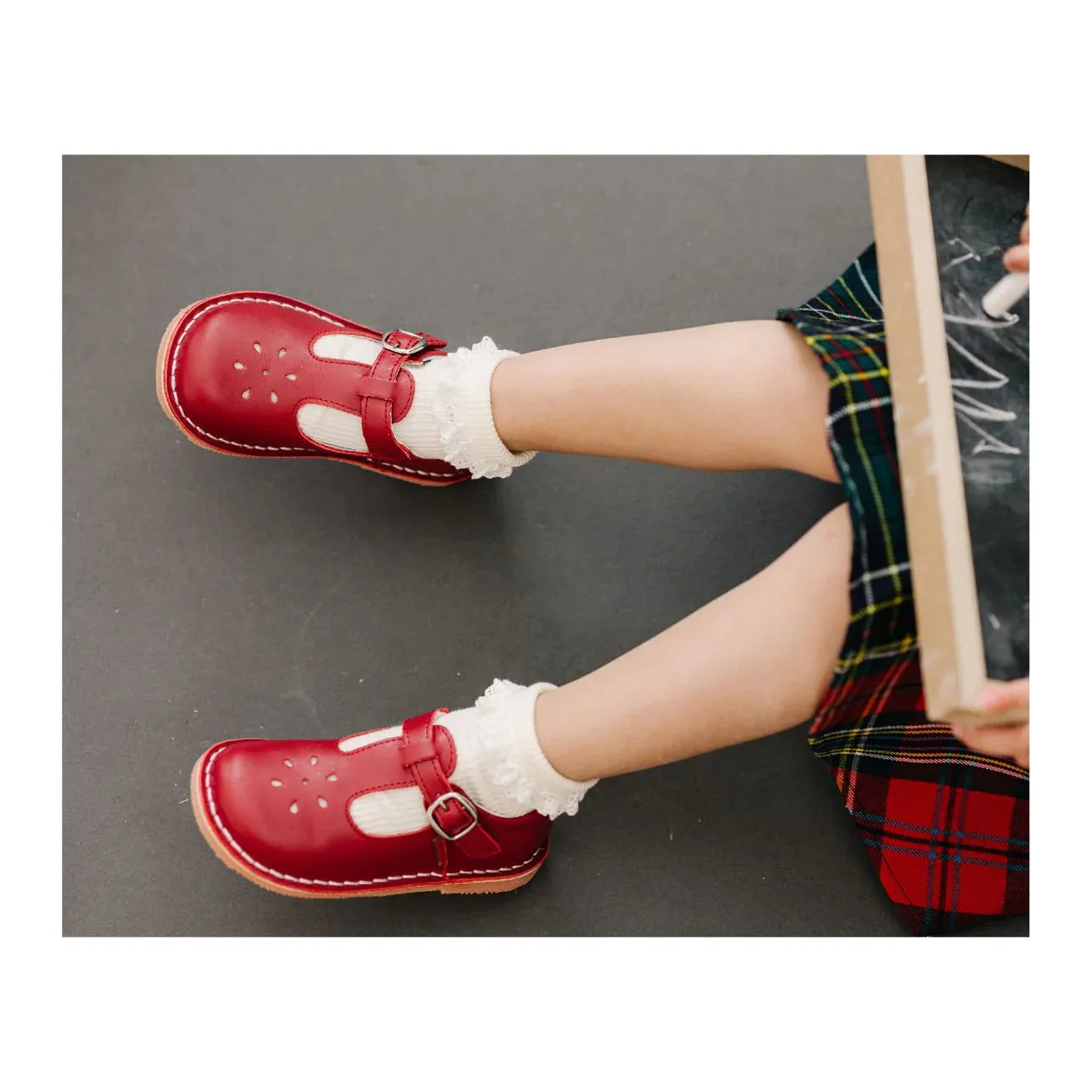 Joy T-Strap MJ Red - 751