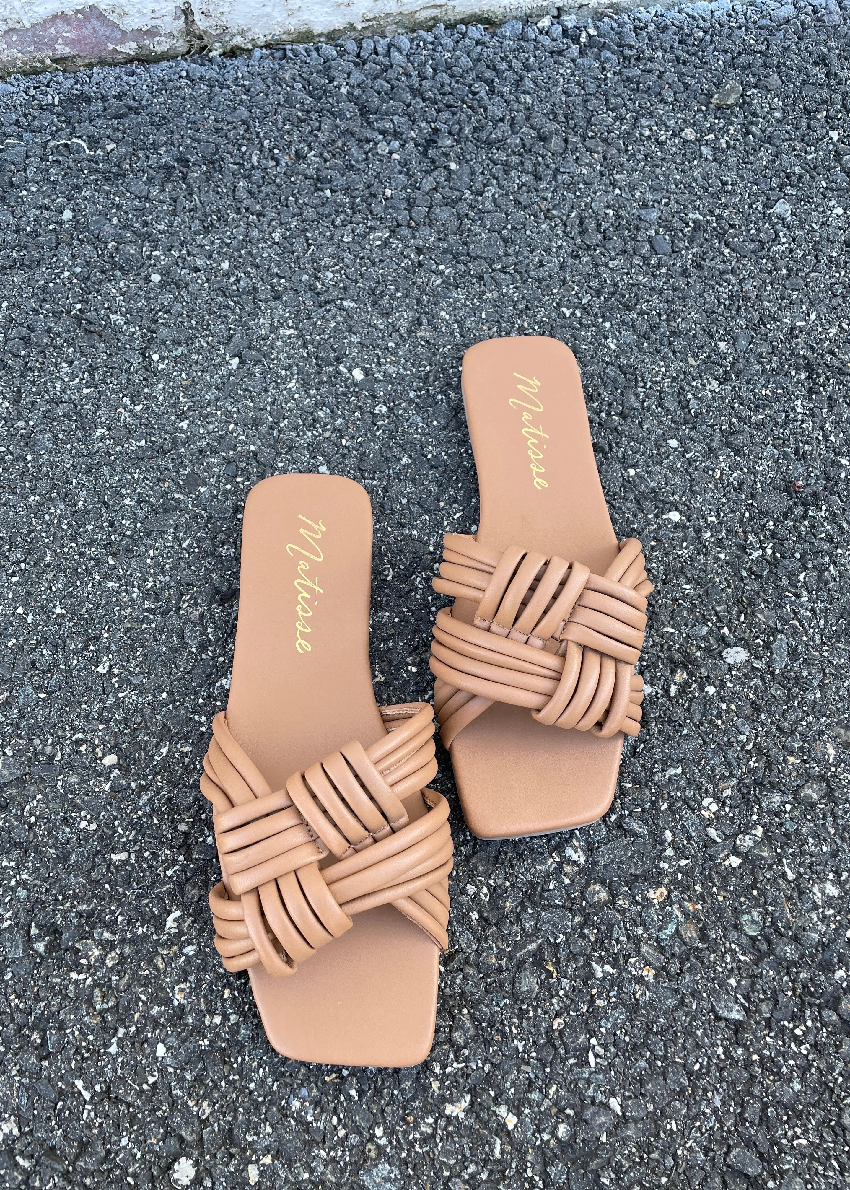 knot square toe sandal