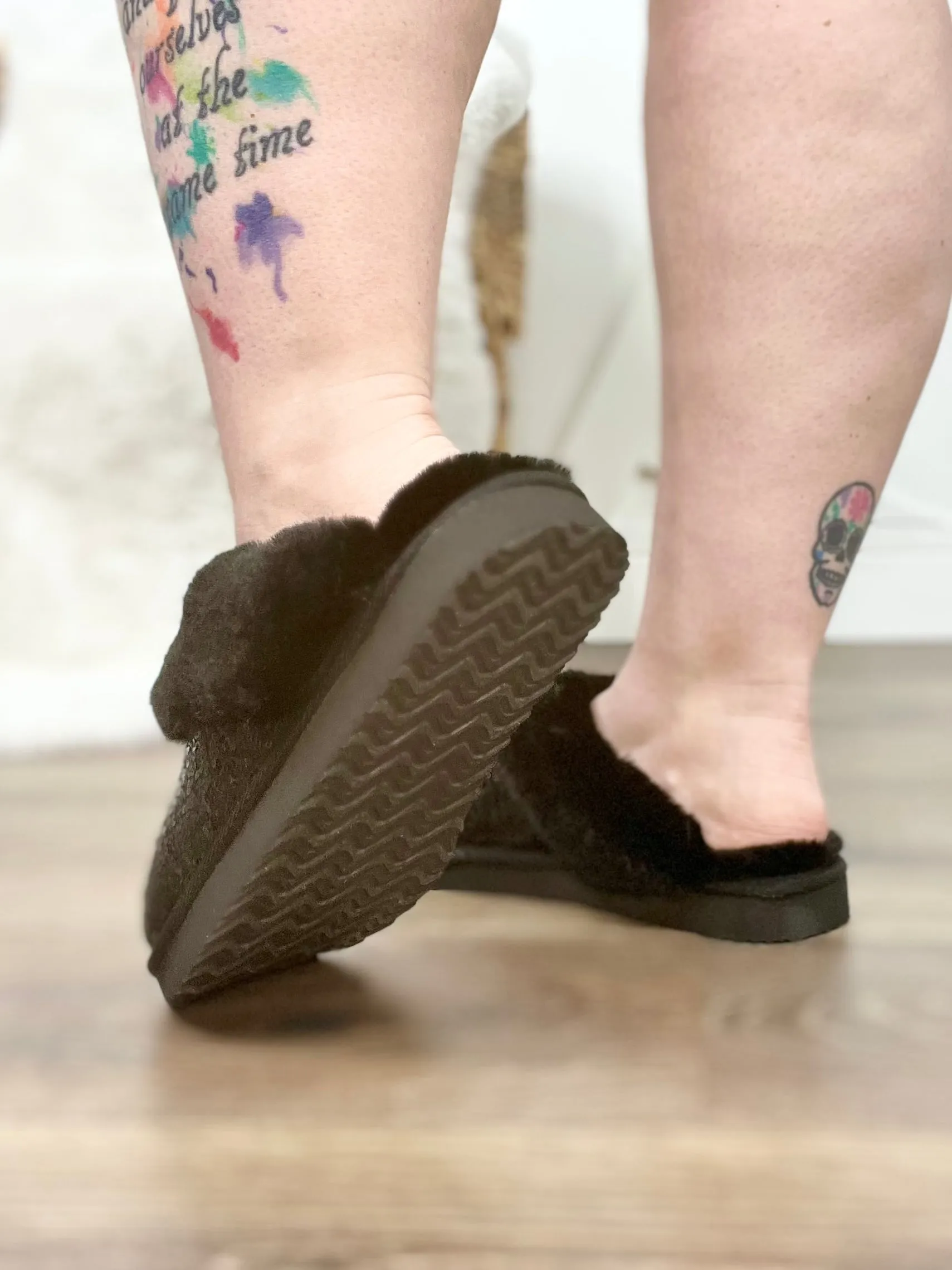 Met Black Simply the Best Felt Slippers