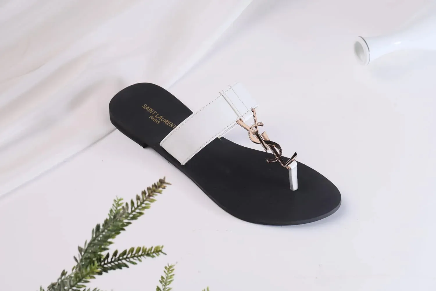 SAINT LAURENT CASSANDRA SLIPPER - WHITE