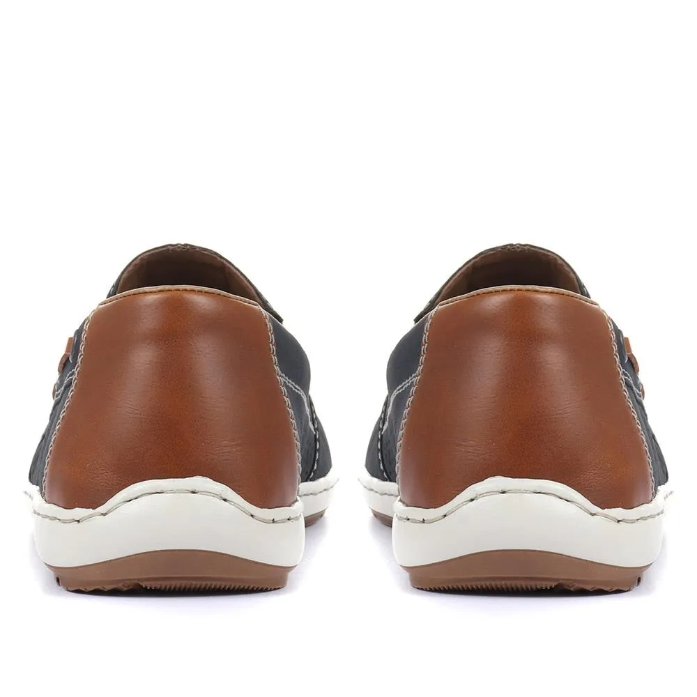 Slip-On Casual Shoes - RKR33500 / 319 700